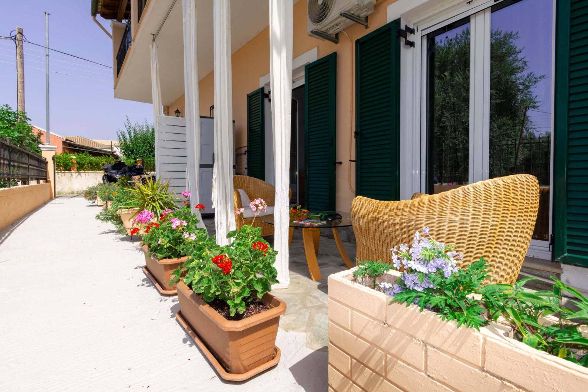 Xenia'S Apartments In Alepou Corfu  Exterior photo