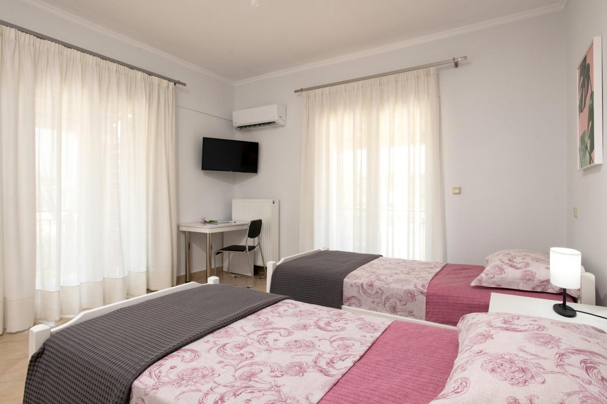 Xenia'S Apartments In Alepou Corfu  Exterior photo